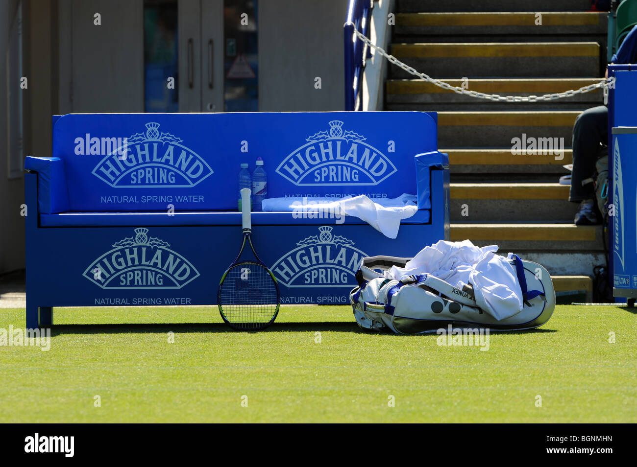 Les joueurs sur le court central président au cours de l'Aegon International 2009 Championnats de tennis du Devonshire Park à Eastbourne Banque D'Images