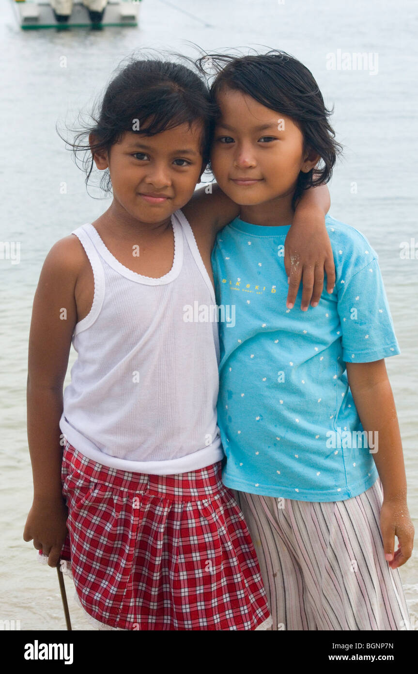Deux jeunes filles, Bali, Indonésie Photo Stock - Alamy