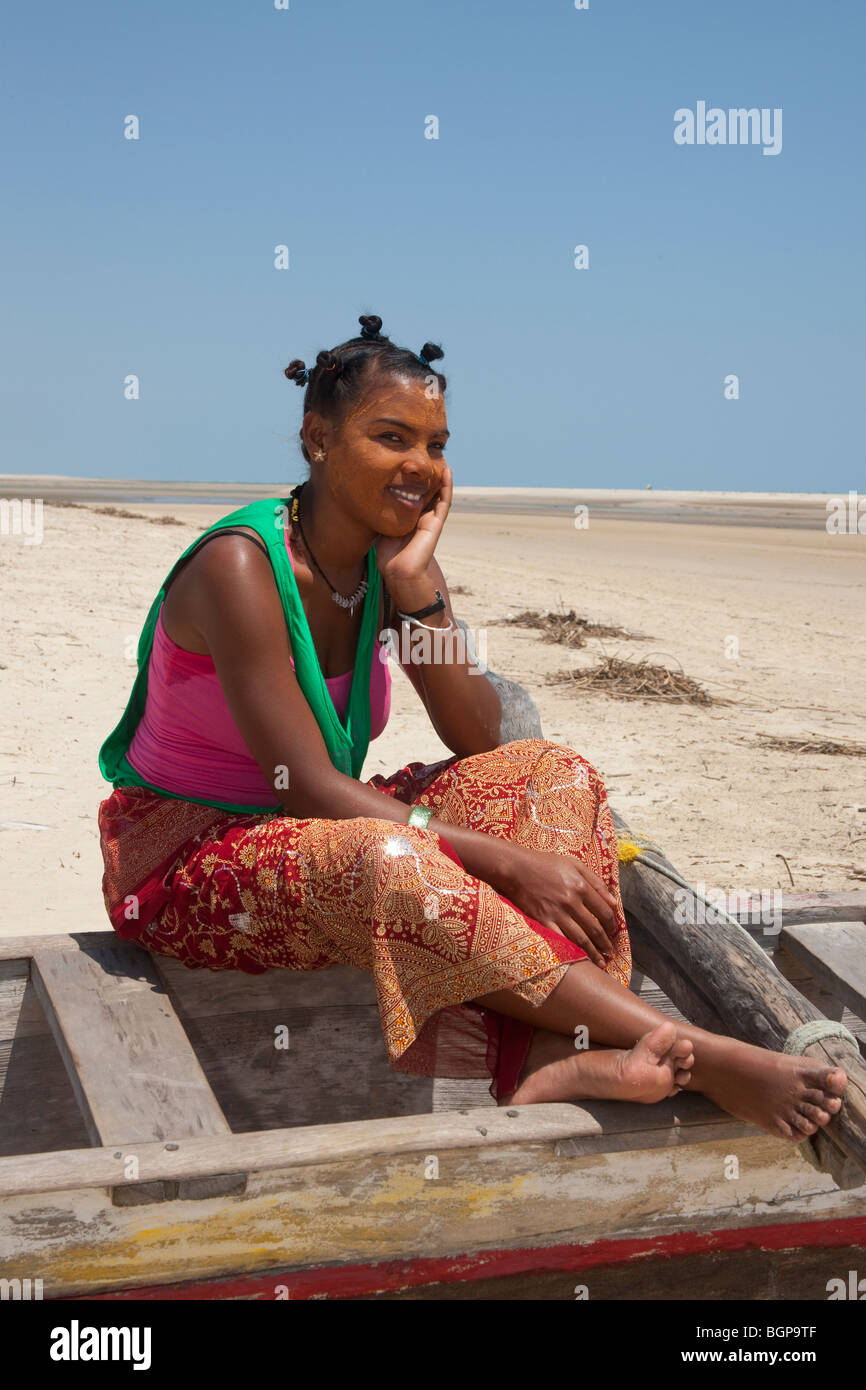 Portrait de femme malgache, Morondava, Madagascar Photo Stock Alamy Portrait de femme malgache, Morondava, Madagascar Photo Stock Alamy