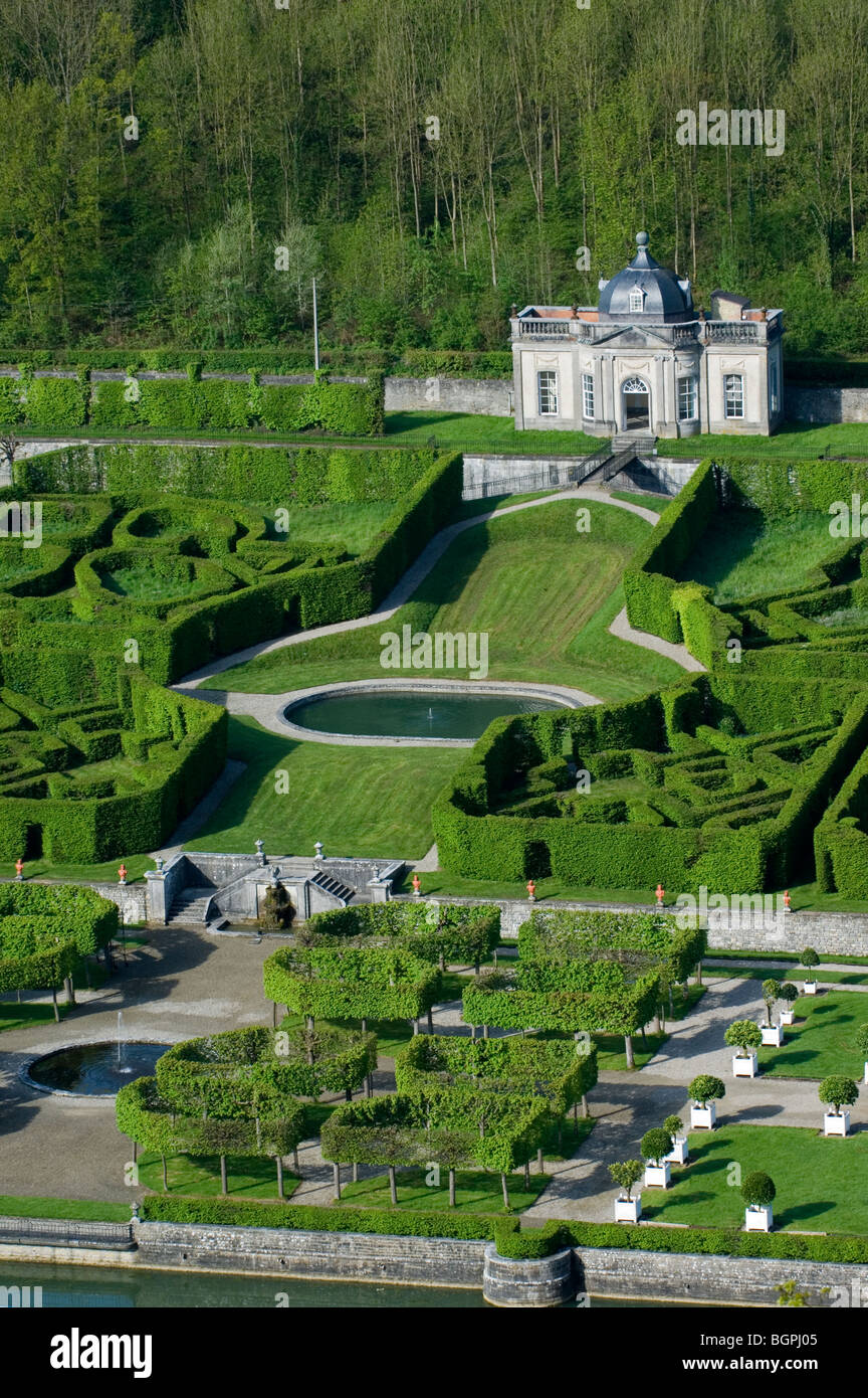 Pavillon dans les jardins / parc du château de Freyr près de la Meuse, Belgique Banque D'Images