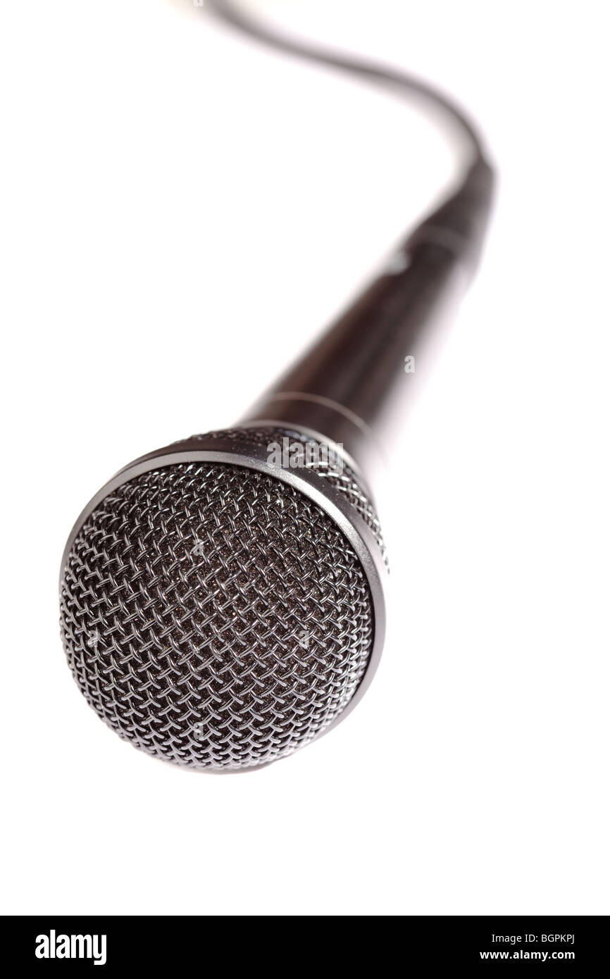 Un gros plan d'un microphone isolated on white Banque D'Images