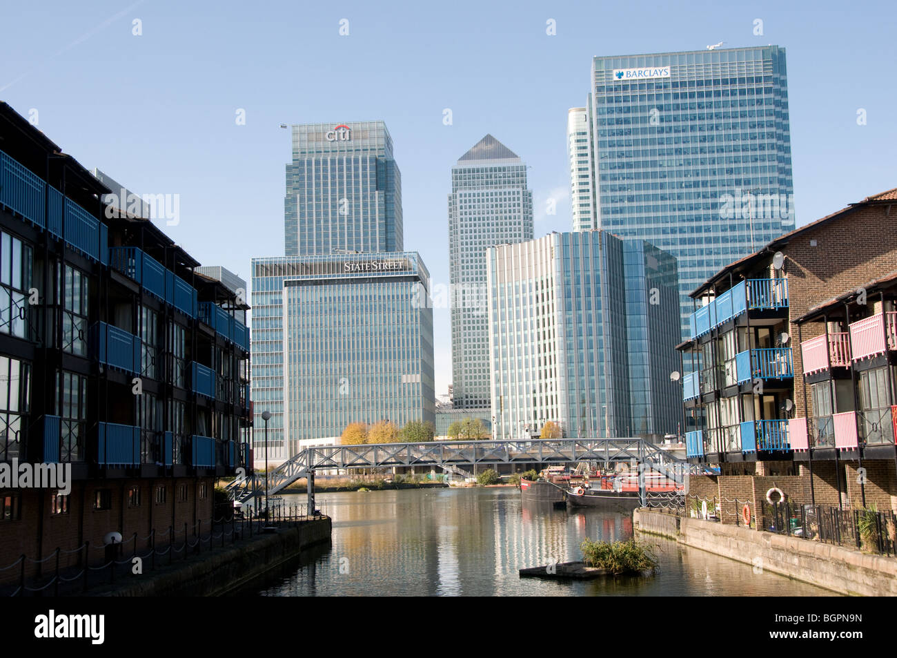 Appartements le point de vue de la trame est de la Canary Wharf estate. Banque D'Images