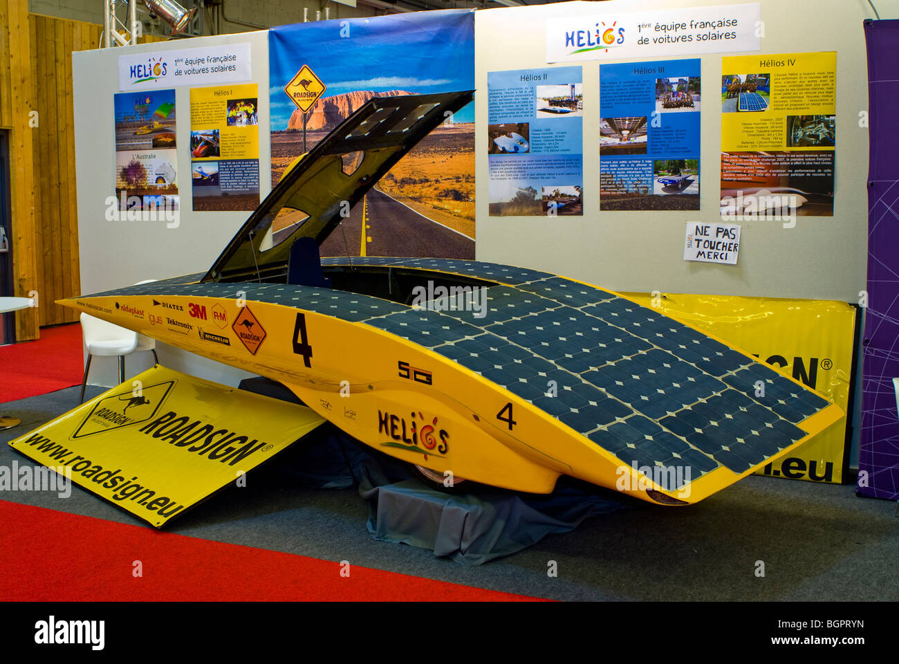 Paris, France, salon de l'auto de Paris, voiture concept de moteur électrique, 'Roadsign' 100% Solar Powered Experimental, exposé au salon, voiture électrique solaire, voiture futuriste Banque D'Images