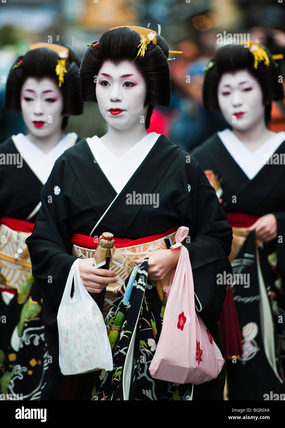 Geiko (Geisha) dans le quartier de Gion de Kyoto - Kyoto, Japon Banque D'Images