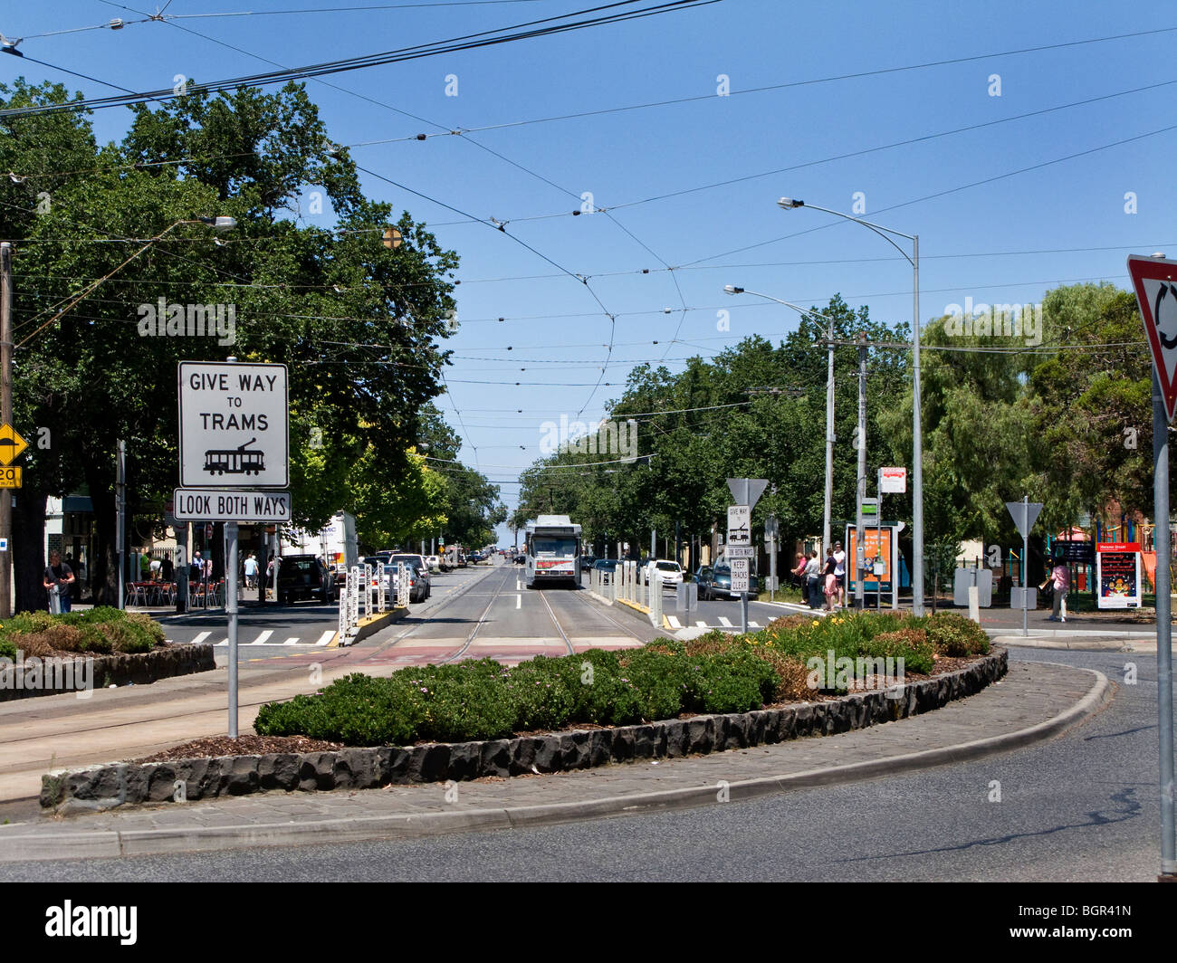 Une approche de tramway Albert Park Village de South Melbourne Banque D'Images