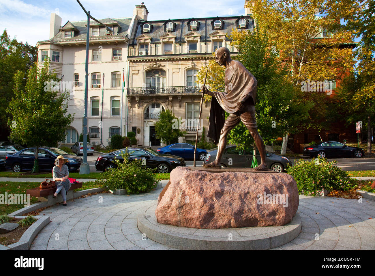 Gandhi statue en face de l'ambassade de l'Inde dans la région de Dupont Circle à Washington DC Banque D'Images Gandhi statue en face de l'ambassade de l'Inde dans la région de Dupont Circle à Washington DC Banque D'Images