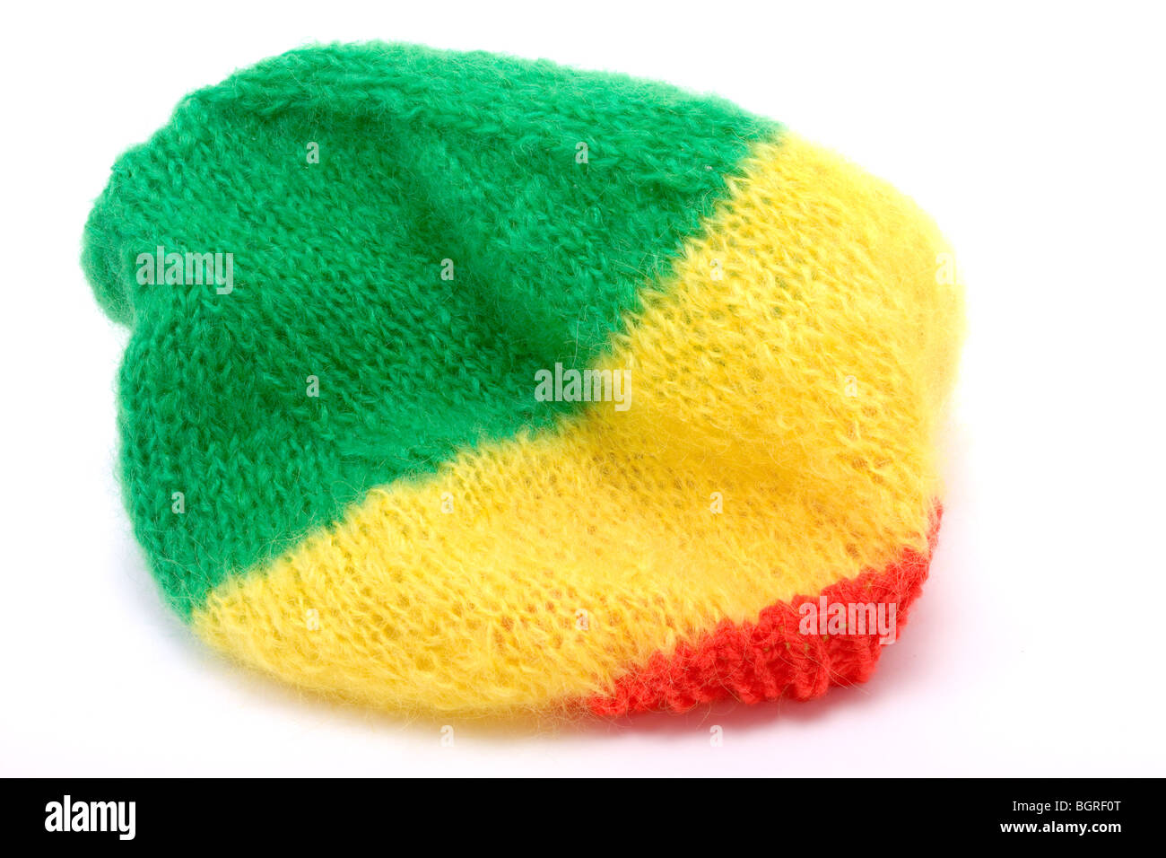 Bonnet de laine tricoté / hat dans le couleurs rasta. Banque D'Images