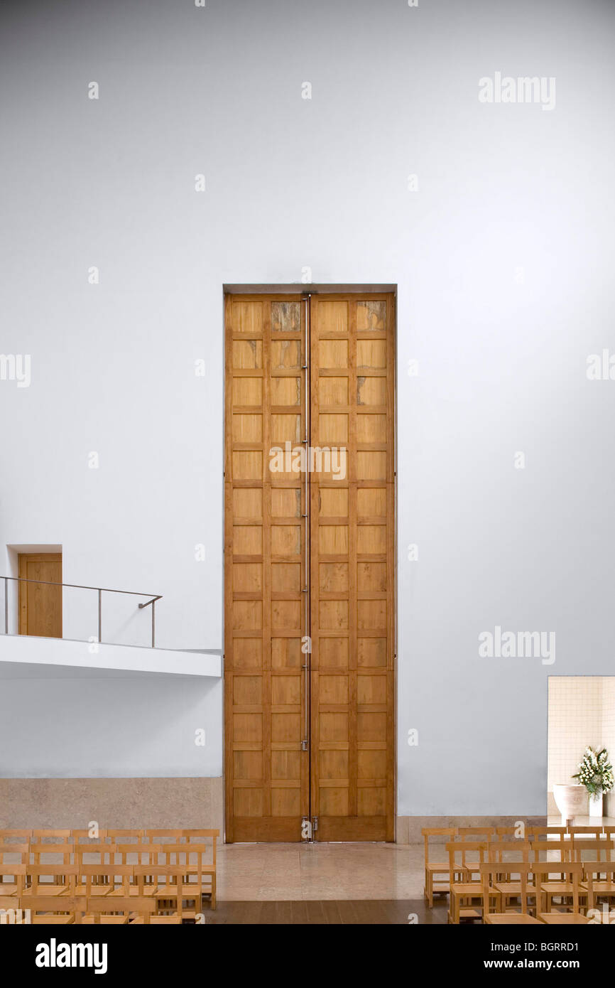 Église DE MARCO DE CANAVEZES, Marco de Canaveses (Portugal), Alvaro Siza Banque D'Images