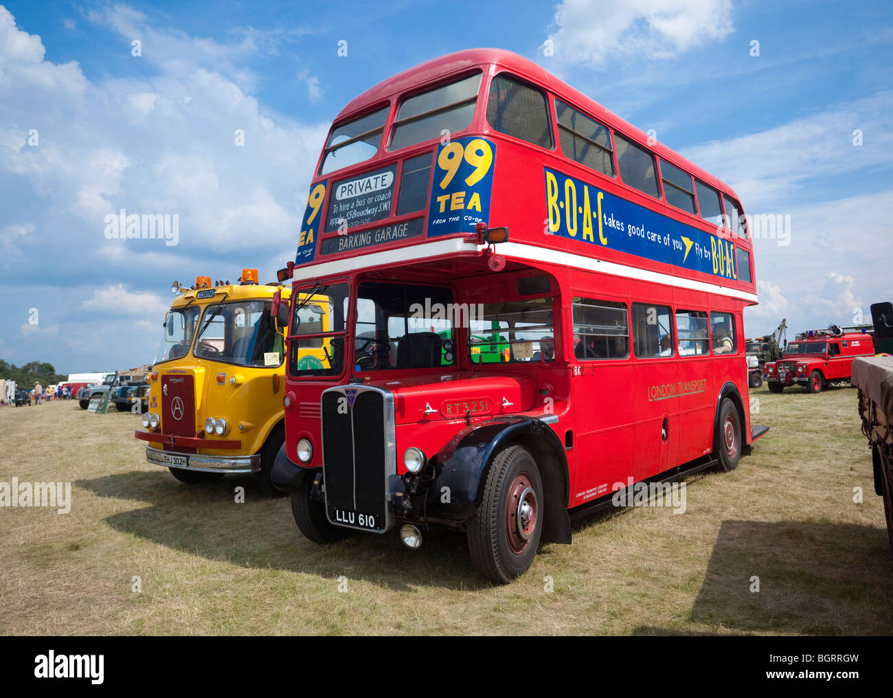 Rouge classique Routemaster bus à un spectacle Banque D'Images