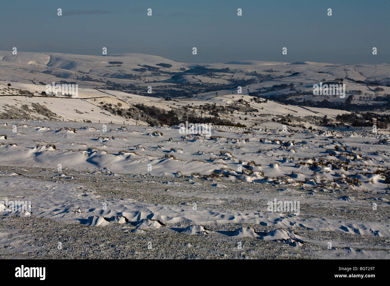 Paysage d'hiver Handley Lyme Lyme Park ci-dessus et le sentier Gristone Cheshire Angleterre Banque D'Images