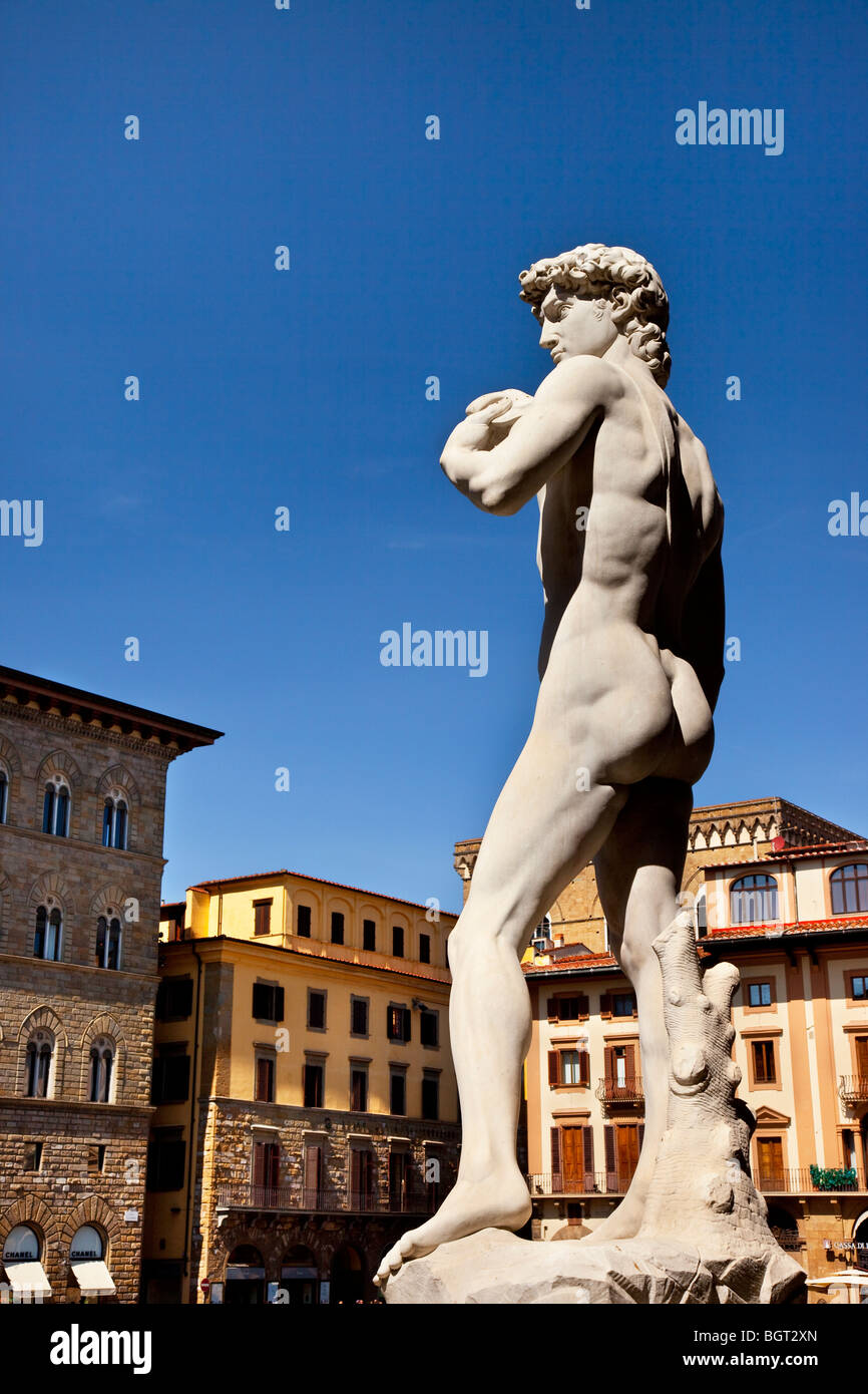 Copie du « David » de Michel-Ange sur la Piazza della Signoria - Florence, Toscane, Italie Banque D'Images