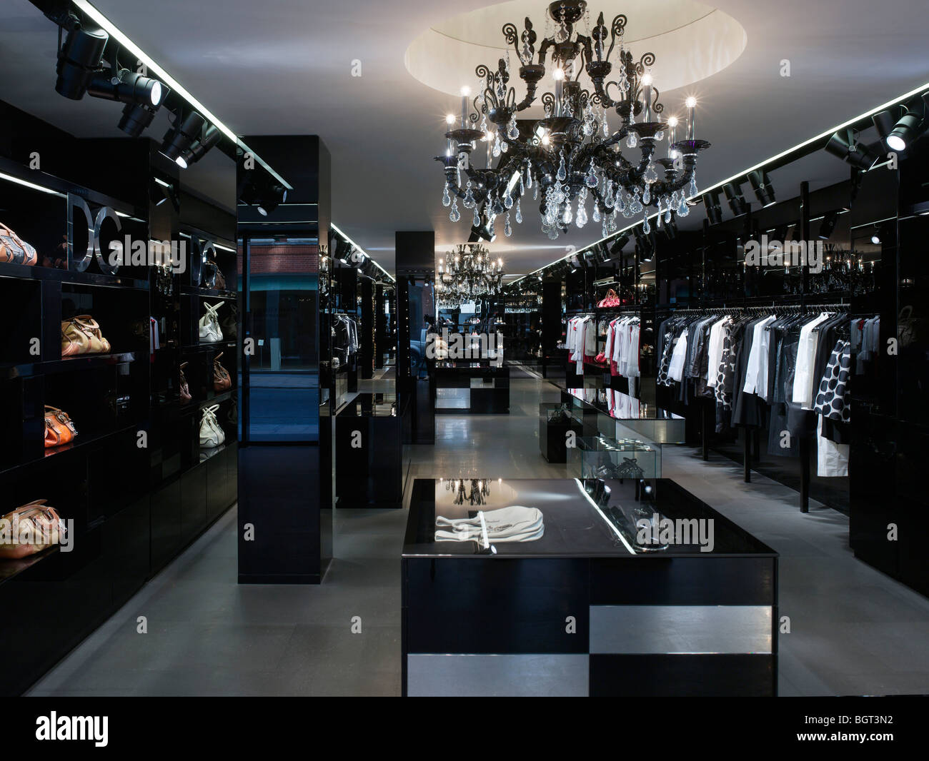 Veste Dolce & Gabbana Noir - Taille UK 8 (IT 40) - Coupe Ajustée - Occasion Très Bon État - Valeur >800€