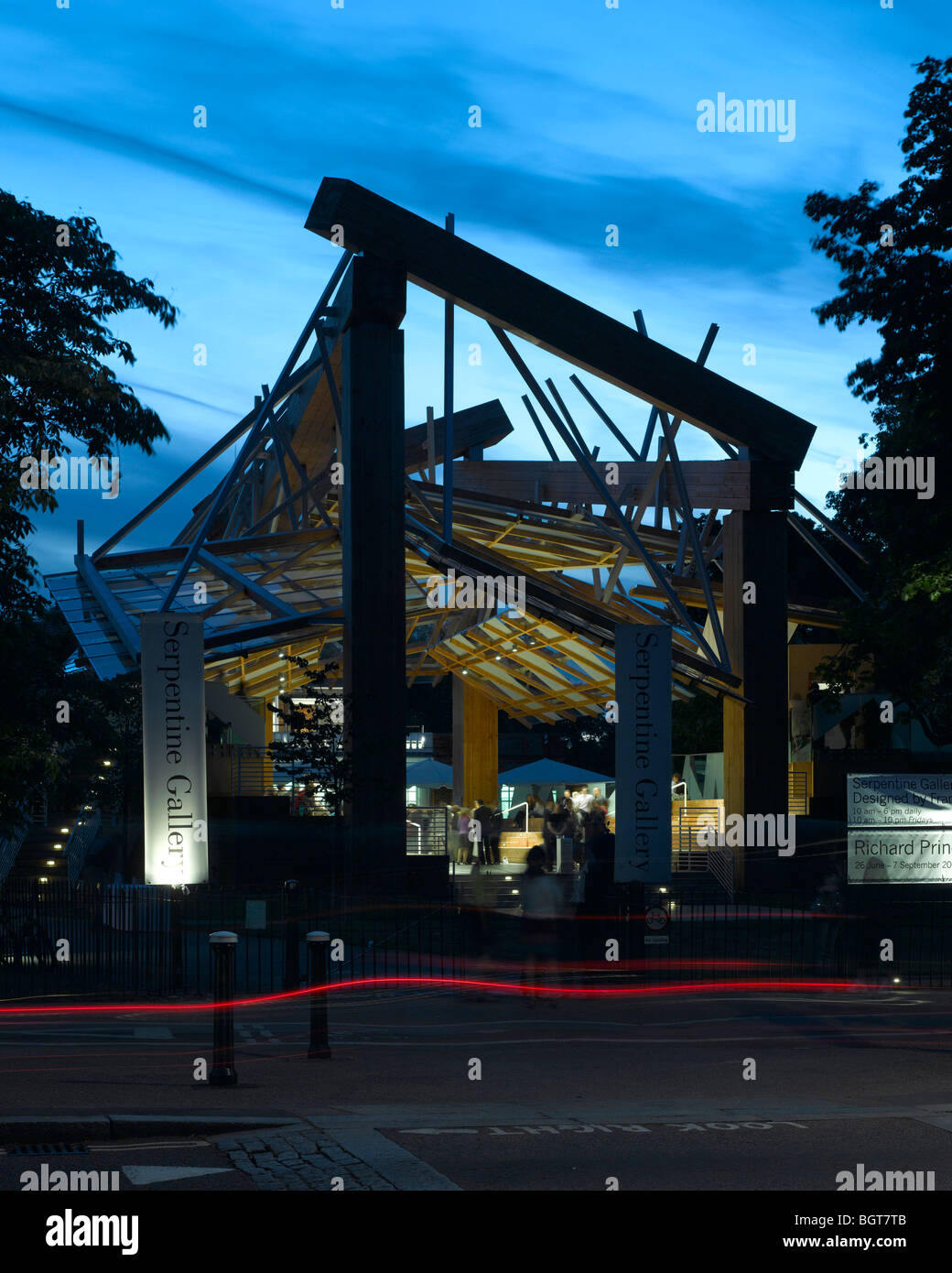 Galerie SERPENTINE PAVILLON D'ÉTÉ 2008, Londres, Royaume-Uni, Frank Gehry Banque D'Images