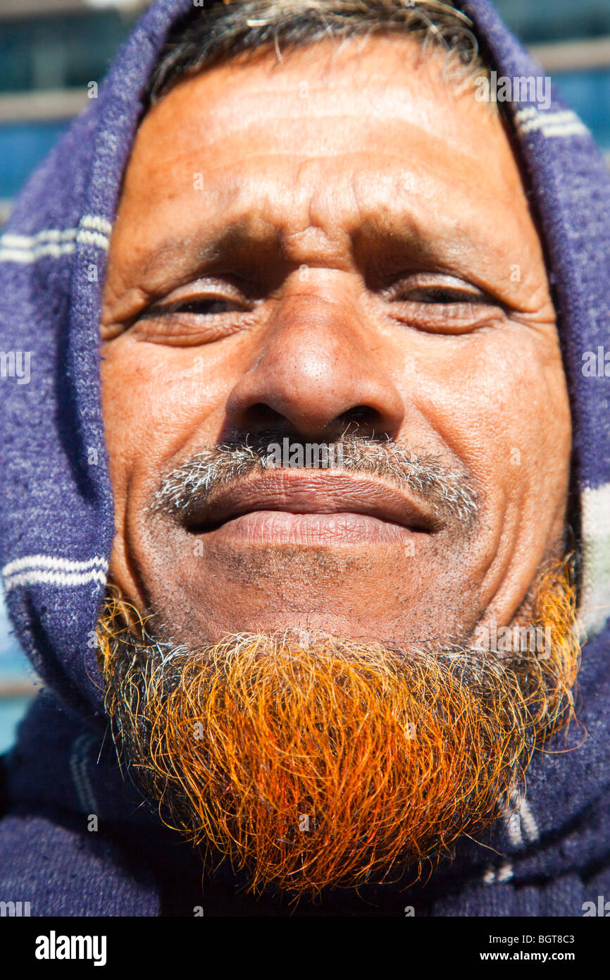 Immigrant bangladais barbu dans le Queens, New York City Banque D'Images