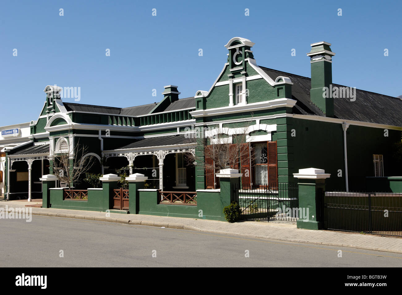 Montagu, Western Cape, Afrique du Sud, l'Afrique. - Vue de la maison décorée. Banque D'Images