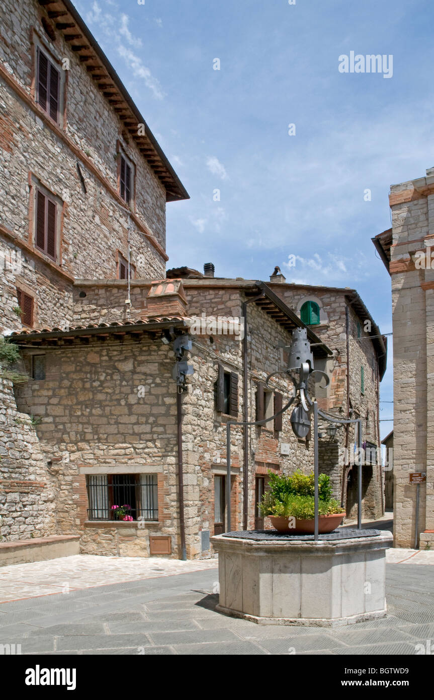 Scène de rue à Monte Castello di Vibio, Ombrie Banque D'Images