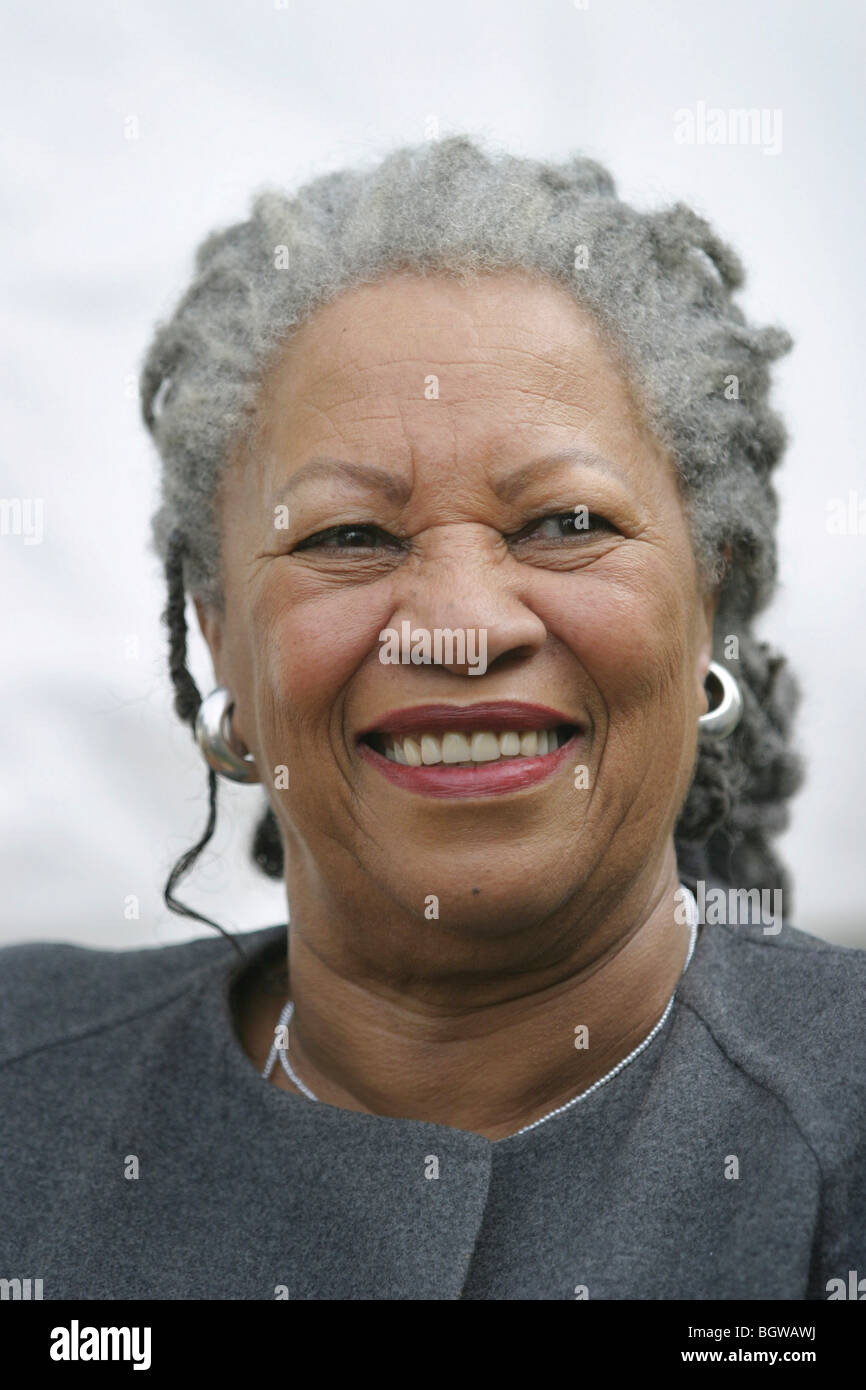 Toni Morrison, prix Nobel américain et lauréat du prix Pulitzer, éditeur et professeur. Edinburgh International Book Festival. Banque D'Images