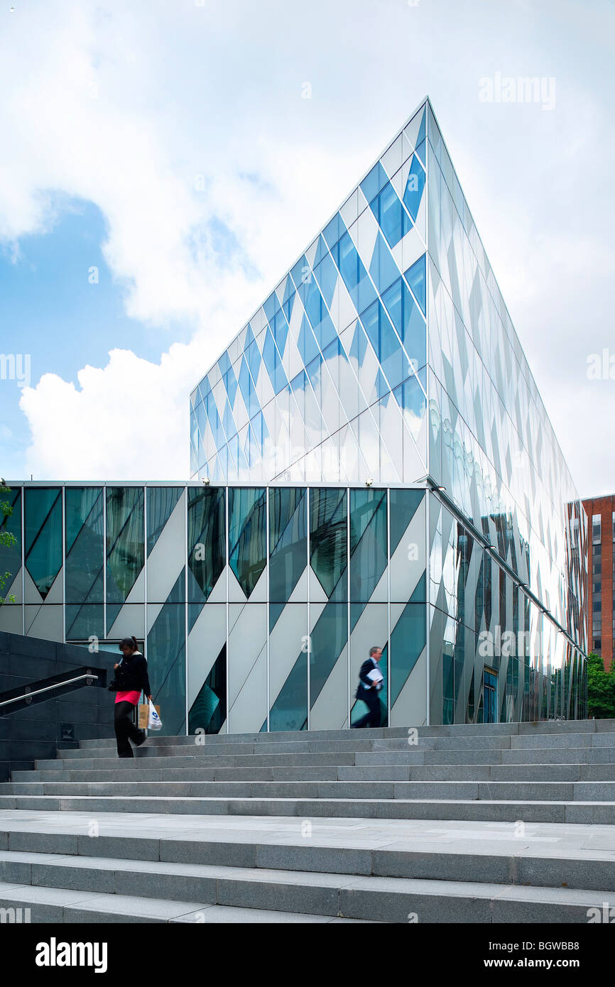 ARMANI Manchester, Manchester, Royaume-Uni, SHEPPARD ROBSON Banque D'Images