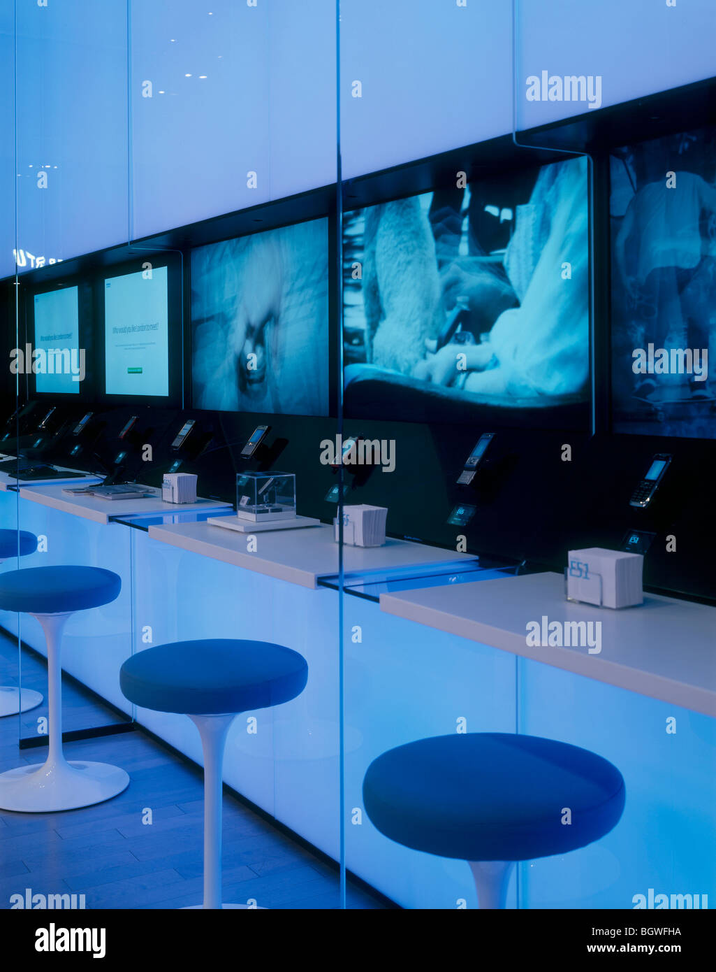 FLAG SHIP STORE NOKIA LONDON, Londres, Royaume-Uni, architecte inconnu Banque D'Images