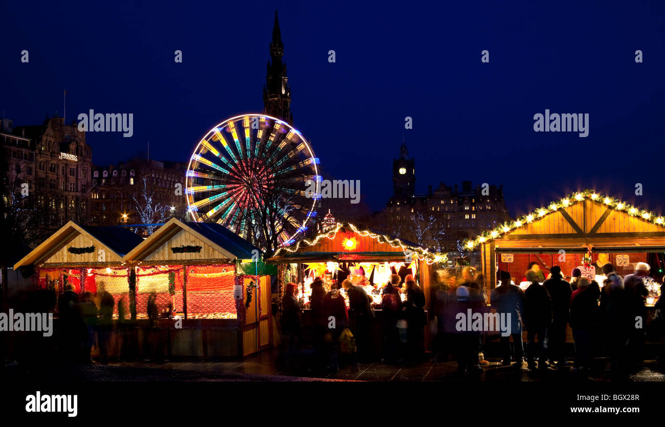 Marché de Noël de nuit Edinburgh Scotland UK Europe Banque D'Images