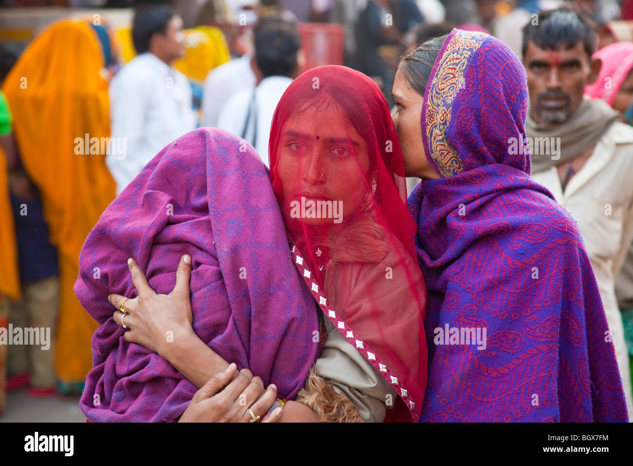 La mère et l'enfant hindou au Festival de chameau à Pushkar Inde Banque D'Images