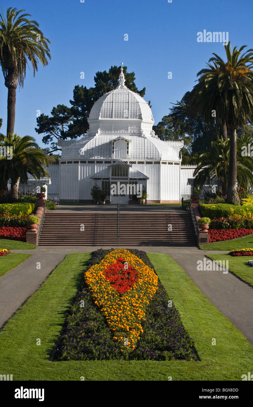 Le CONSERVATOIRE DES FLEURS est une serre botanique situé dans le GOLDEN GATE PARK - SAN FRANCISCO, CALIFORNIE Banque D'Images