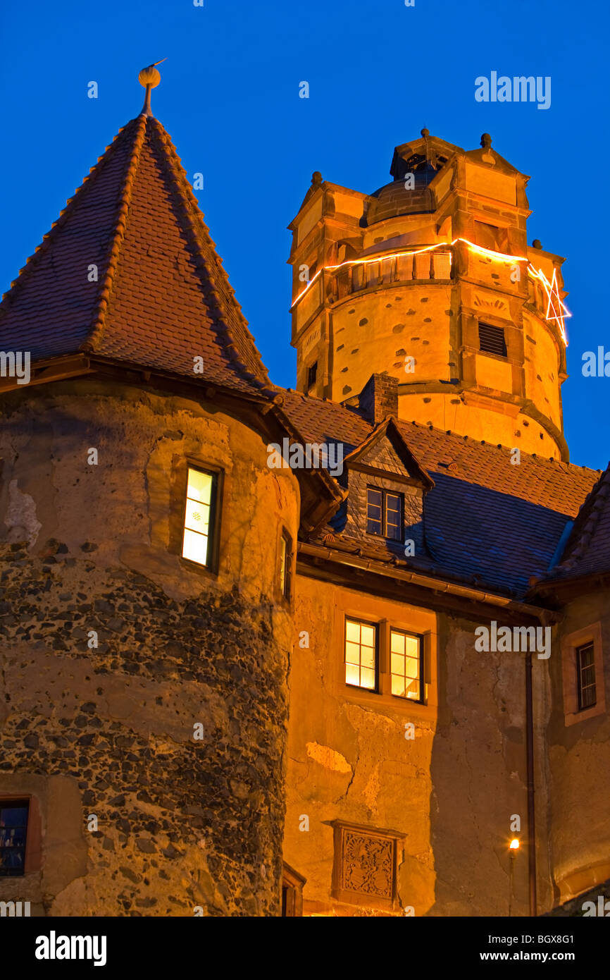 Tours et architecture de la Burg Ronneburg (Burgmuseum), Ronneburg Château, au crépuscule, Ronneburg, Hesse, Allemagne, Europe. Banque D'Images