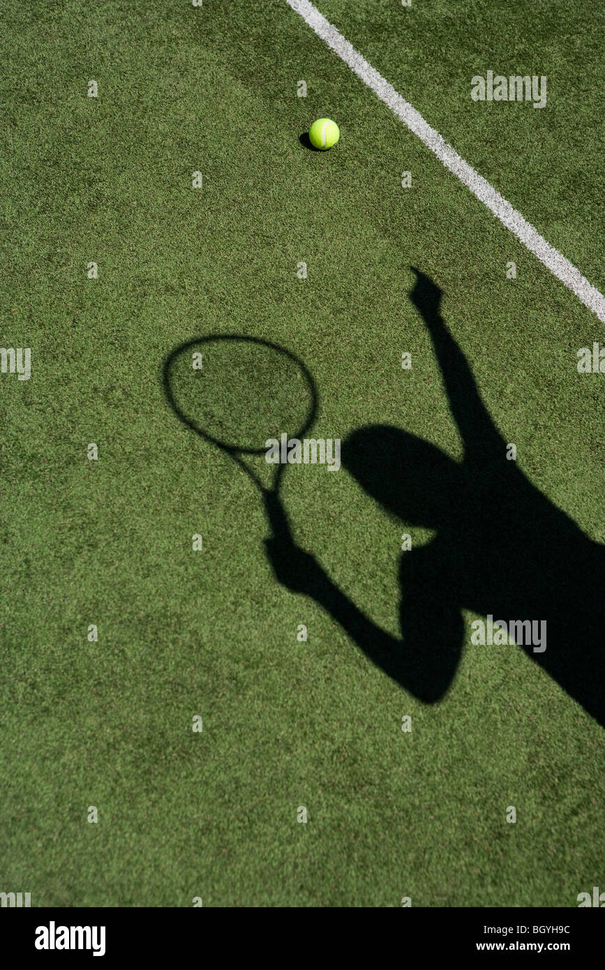 Jouer au tennis en double Banque D'Images