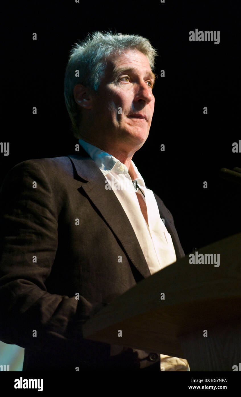 Jeremy Paxman, journaliste britannique, auteur et animateur de télévision photographié à Hay Festival 2009. Banque D'Images