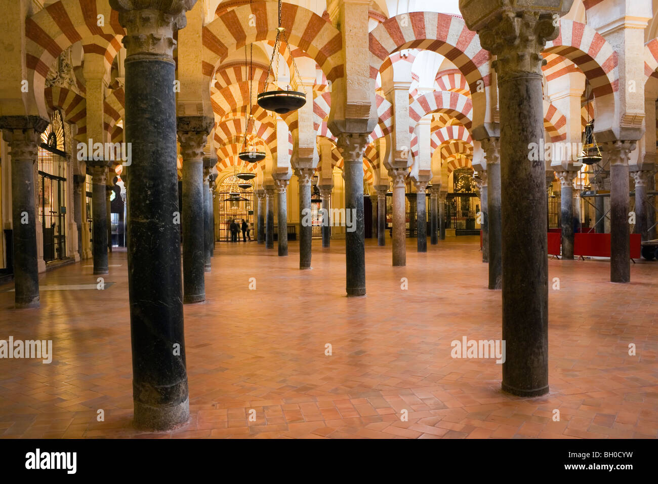 Cordoue, Espagne. Intérieur de la Grande Mosquée de Cordoue. Banque D'Images