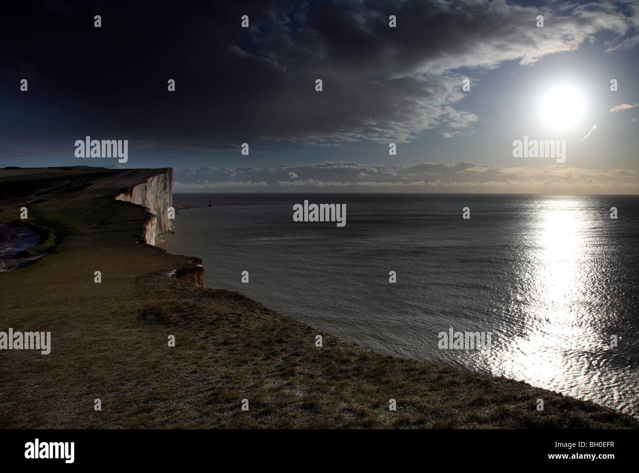 Sept Sœurs 7 Lever du soleil spectaculaire des falaises de craie blanche Sussex Coast English Channel UK Banque D'Images