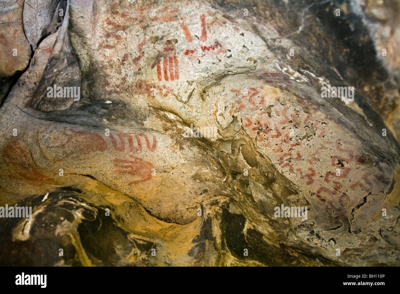 Peintures rupestres préhistoriques en montagnes Latmos, Bafa Lake National Park Turquie Banque D'Images