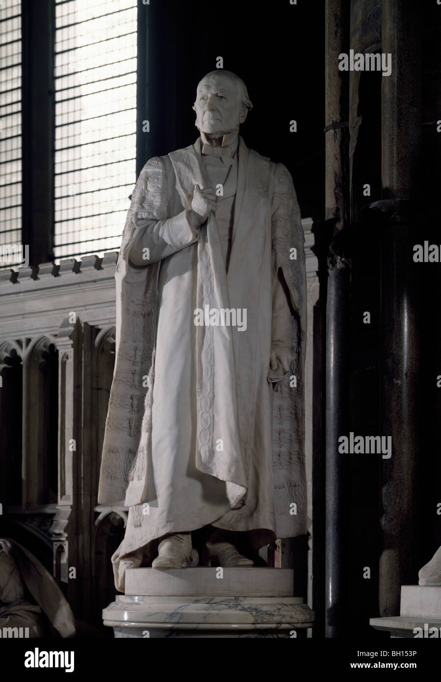 William Ewart Gladstone (mort en 1898) monument par Brock dans nord du transept Wesminster Abbey, London England Banque D'Images