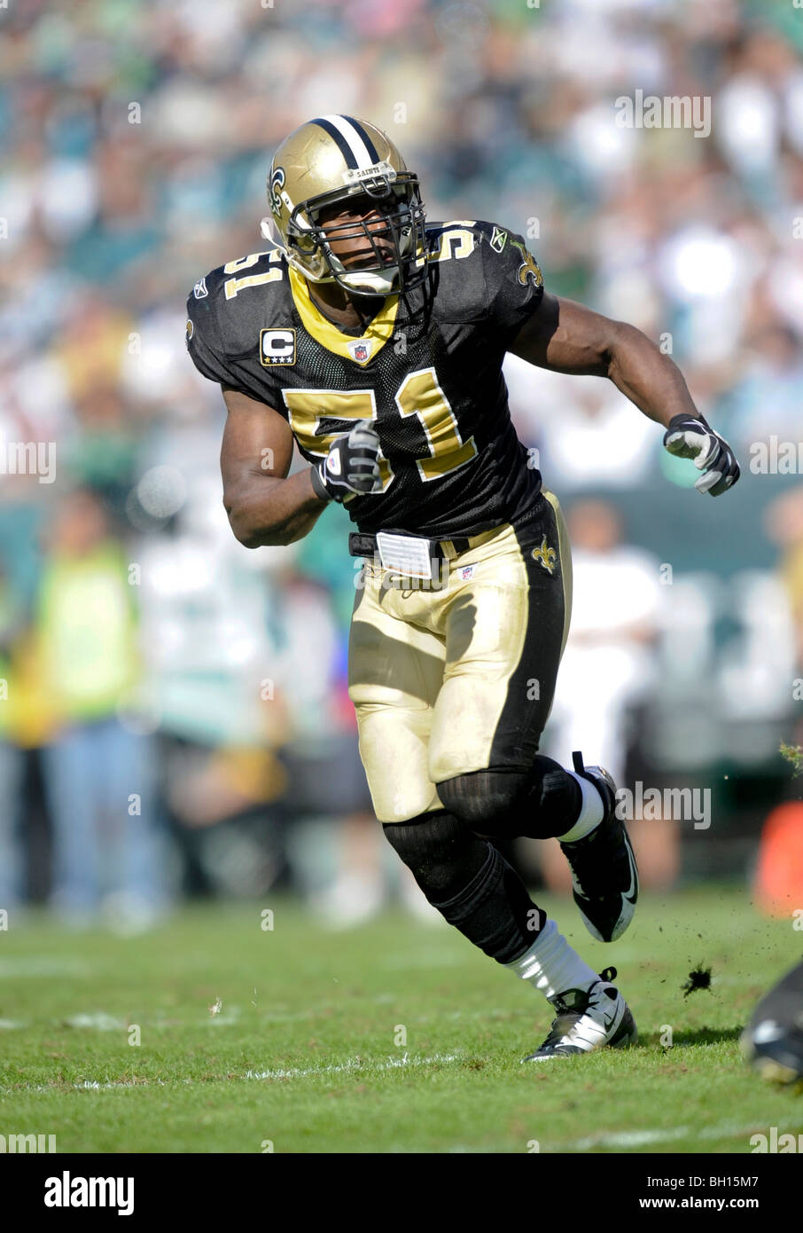 Jonathan Vilma # 51 de la New Orleans Saints défend Banque D'Images