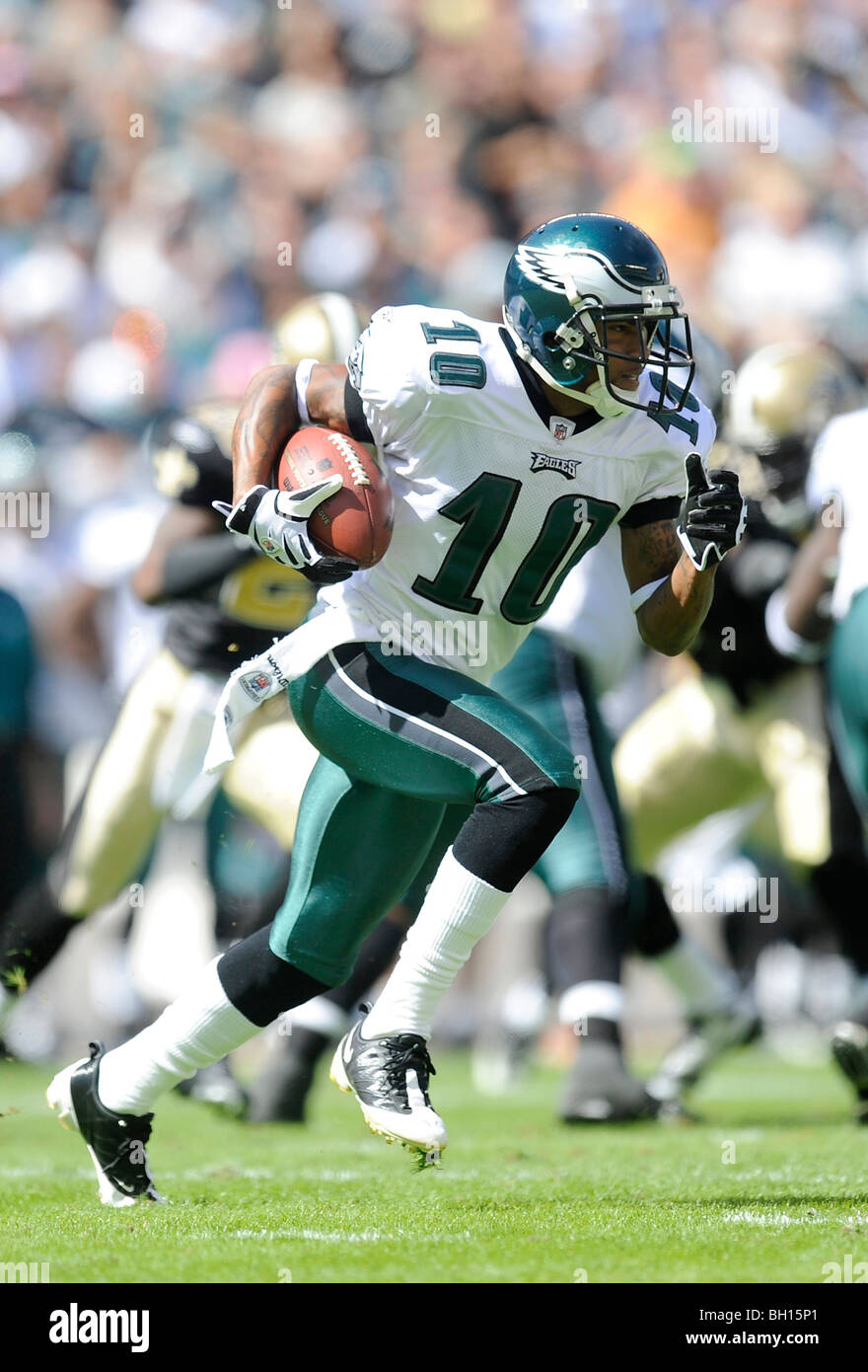 DeSean Jackson # 10 de la Philadelphia Eagles s'exécute avec la balle contre les New Orleans Saints Banque D'Images