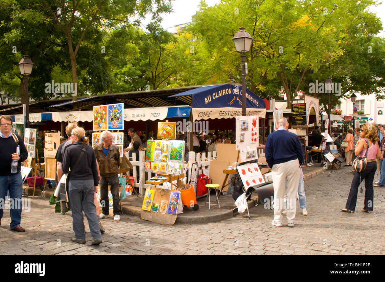 Peintres dans la rue Montmartre Place du Tertre Paris France Banque D'Images