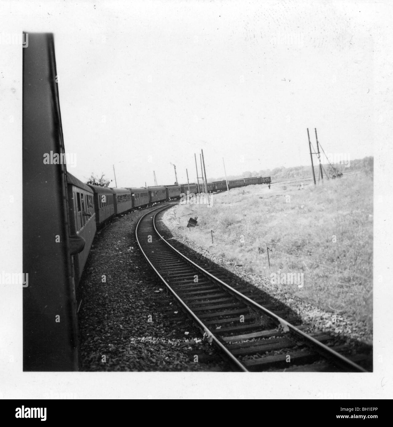 Train français en dehors de Paris libéré, la France à la fin de la DEUXIÈME GUERRE MONDIALE. Banque D'Images