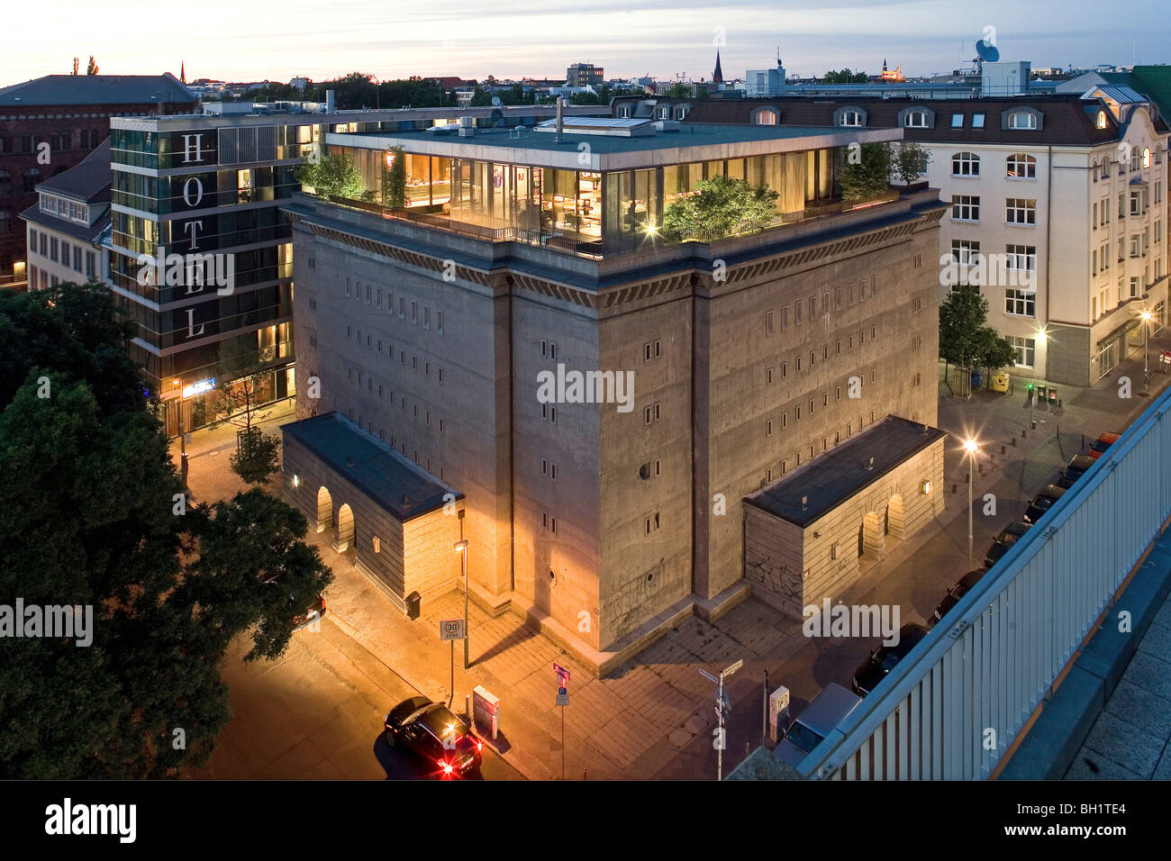 Le Bunker est dans Berlin Mitte et est une salle d'exposition pour la collection d'art contemporain de Christian Boros, displaye Banque D'Images
