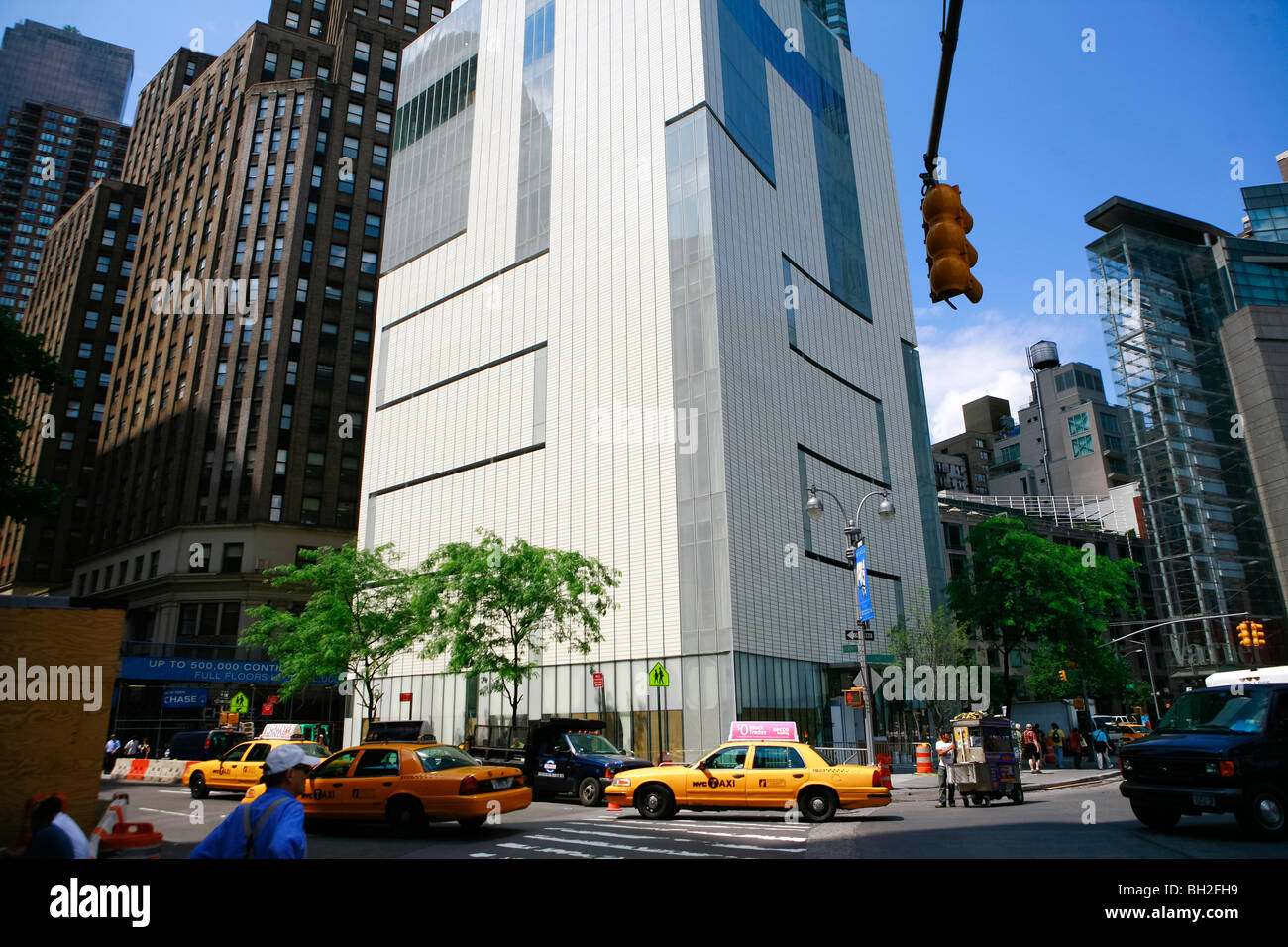 Le Museum of Arts and Design (MAD), Columbus circle à Manhattan à New York Banque D'Images