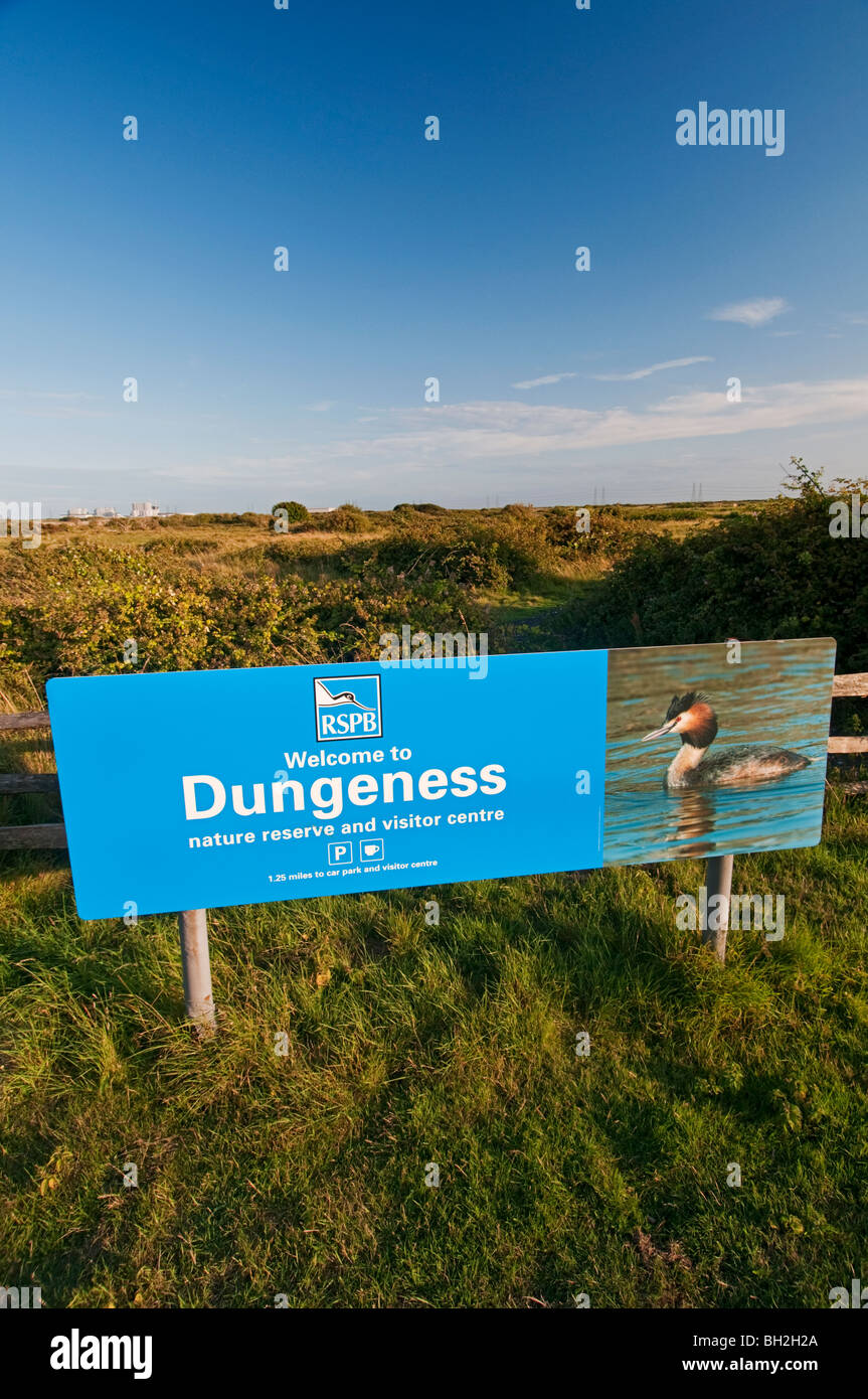 Dingeness la réserve RSPB sign, Dungeness, Kent, Angleterre Banque D'Images