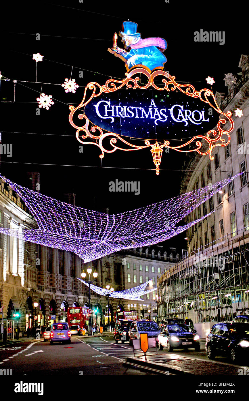 Lumières de Noël dans Regent Street, Londres Banque D'Images