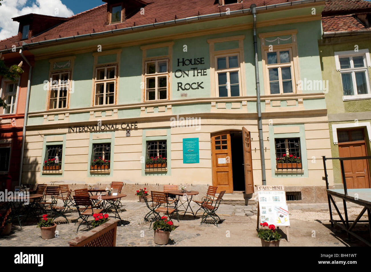 Maison sur la roche en place de la ville Sighisoara Transylvanie Roumanie Europe de l'Est Banque D'Images Maison sur la roche en place de la ville Sighisoara Transylvanie Roumanie Europe de l'Est Banque D'Images