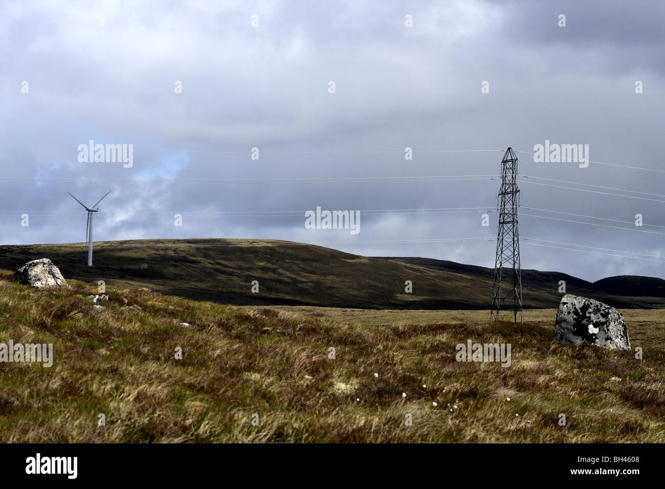 Pylône d'énergie éolienne Banque de photographies et d'images à haute  résolution - Alamy