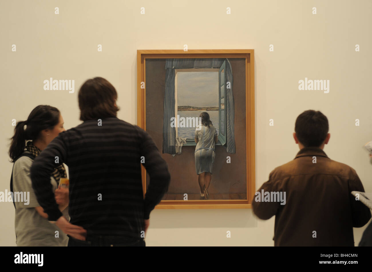La Femme à la fenêtre" (Muchacha en la Ventana), par Salvador Dalí au  Centro de Arte Reina Sofia à Madrid, Espagne Photo Stock - Alamy