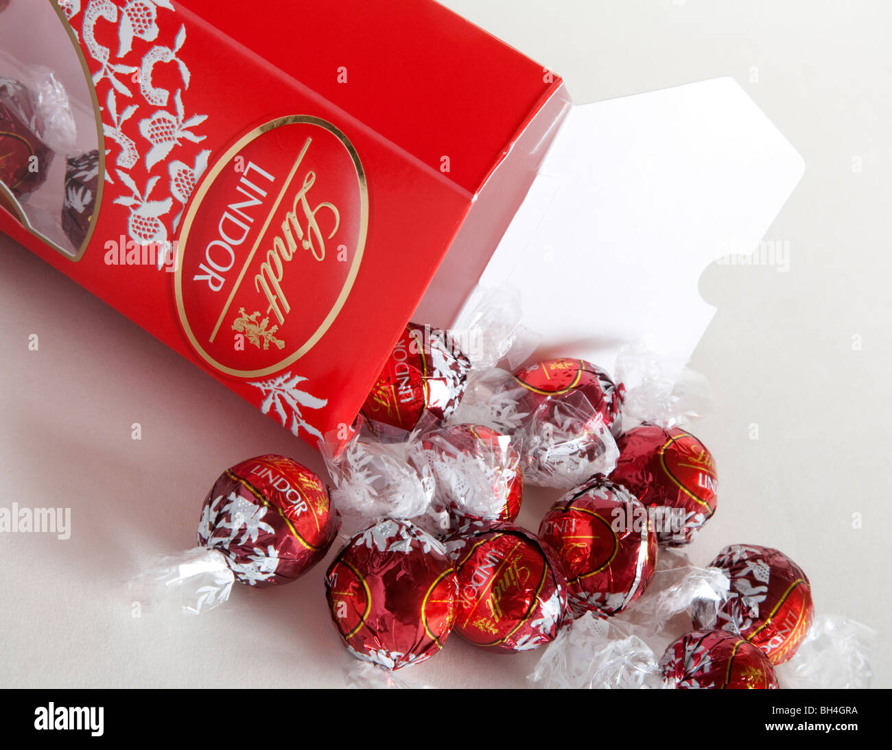 Lindt chocolates Banque de photographies et d'images à haute résolution -  Alamy