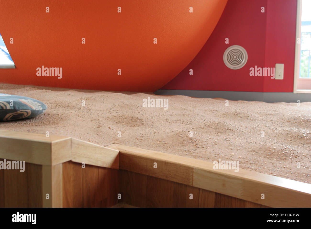 Images de la 9 appartements résidentiels, connu sous le nom de "destin réversible- Lofts En mémoire de Helen Keller', à Mitaka, Tokyo, Japon Banque D'Images