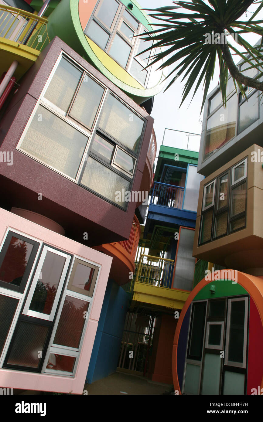 Images de la 9 appartements résidentiels, connu sous le nom de "destin réversible- Lofts En mémoire de Helen Keller', à Mitaka, Tokyo, Japon Banque D'Images