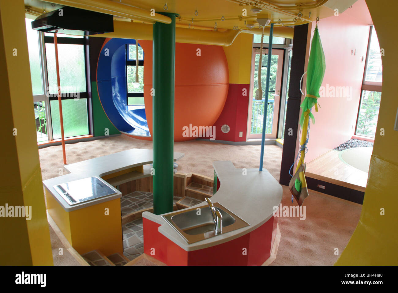 Images de la 9 appartements résidentiels, connu sous le nom de "destin réversible- Lofts En mémoire de Helen Keller', à Mitaka, Tokyo, Japon Banque D'Images