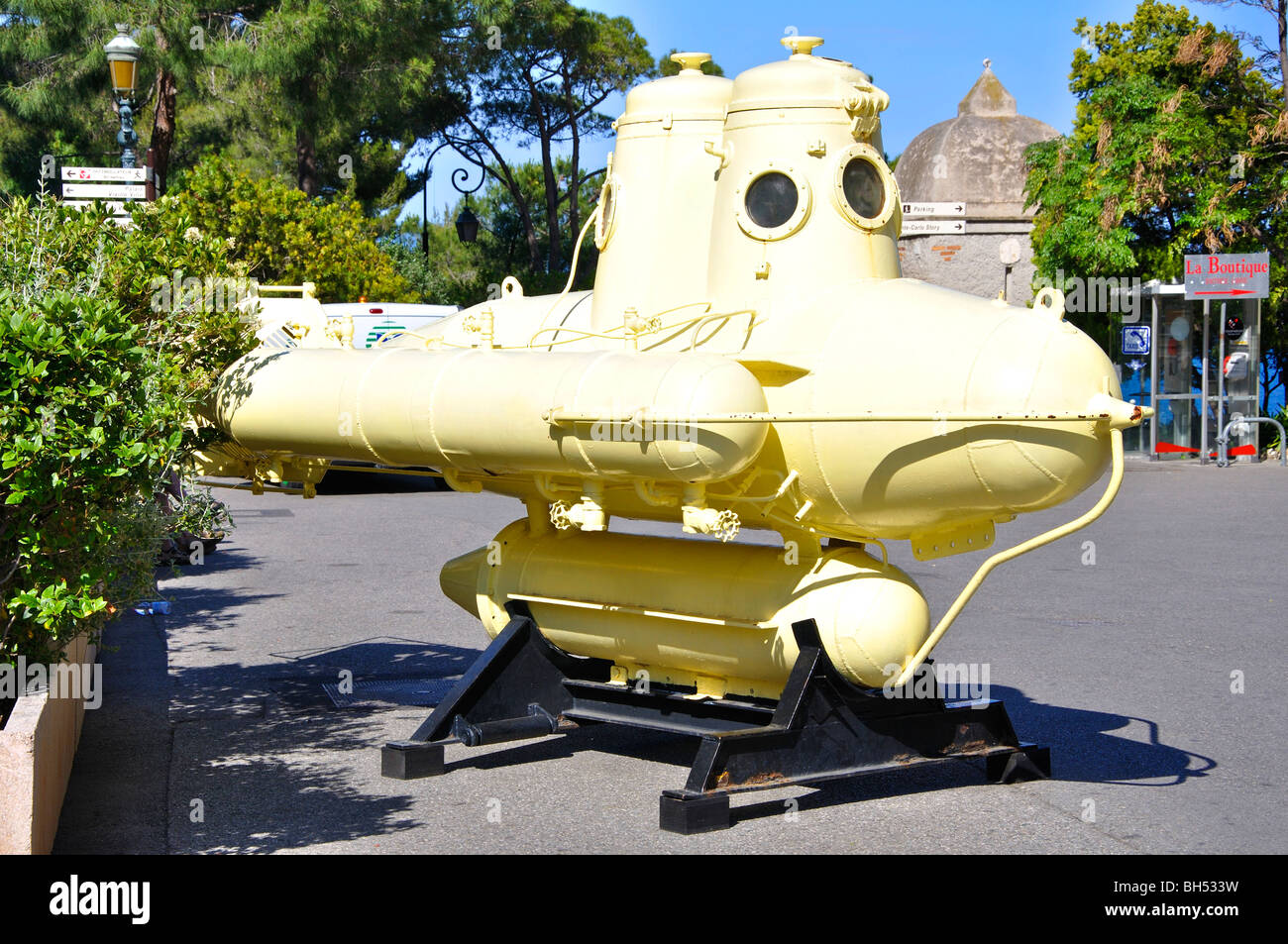Sous-marin jaune au Musée Océanographique, Monaco Banque D'Images