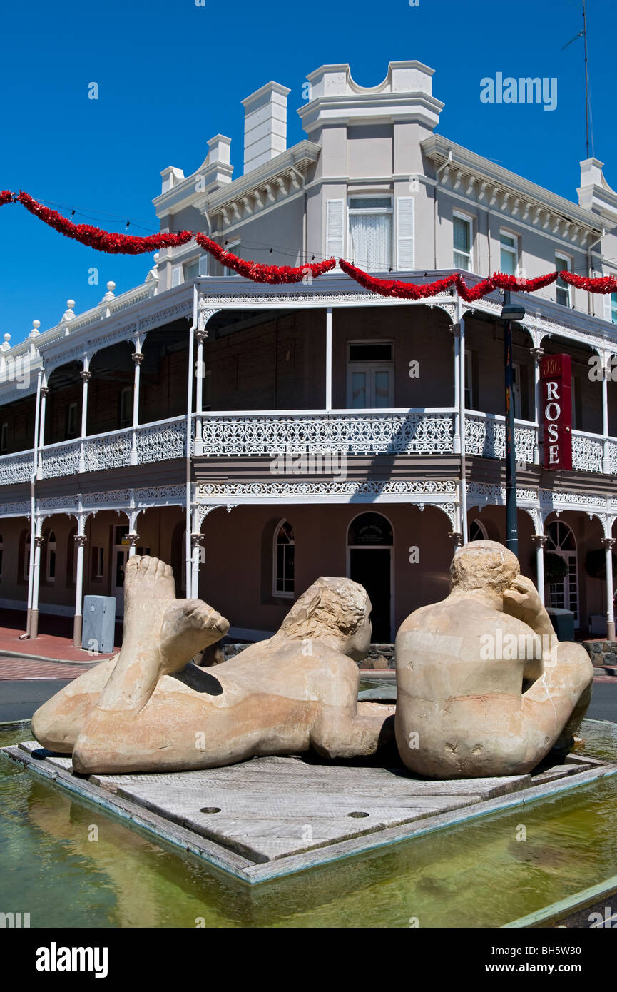 L'hôtel Rose et Frère et soeur Sculpture, Bunbury, Australie occidentale Banque D'Images